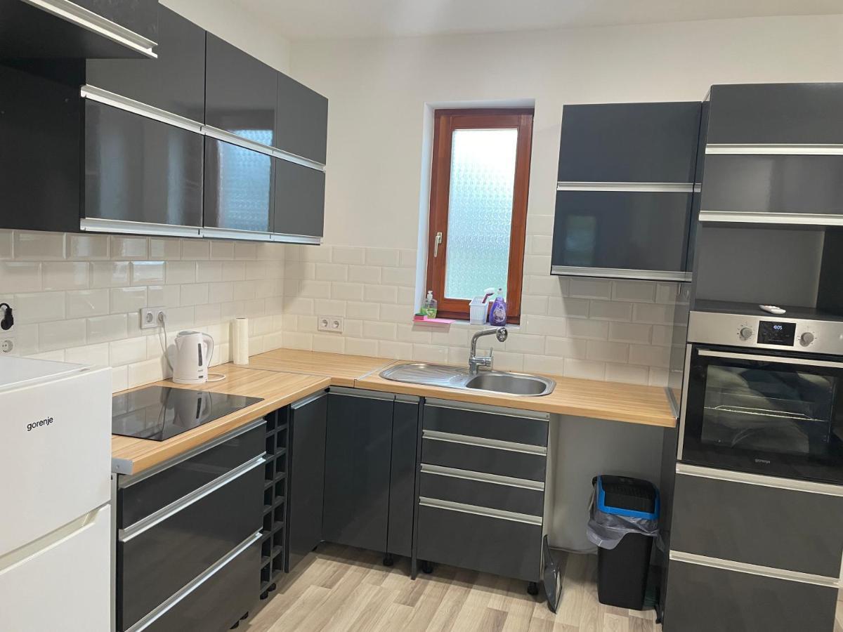 Apartmán Joleso Piheno Inárcs Exteriér fotografie
